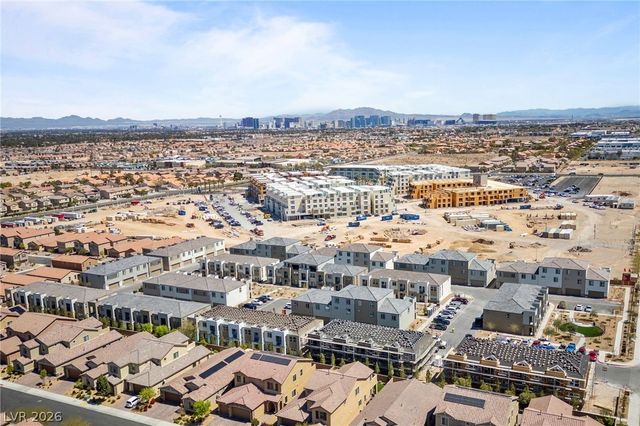 8038 Roughcut Avenue, Las Vegas, NV 89113