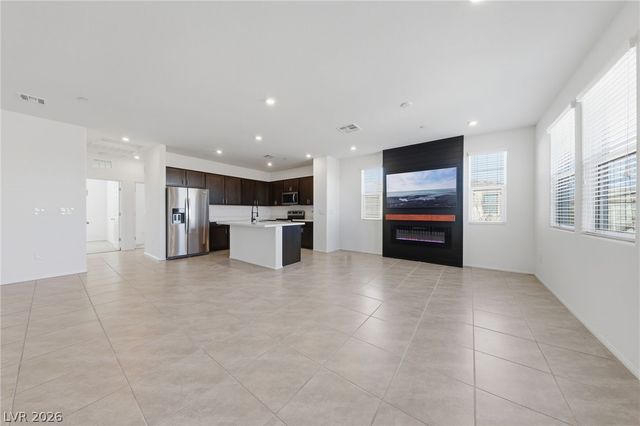 8038 Roughcut Avenue, Las Vegas, NV 89113