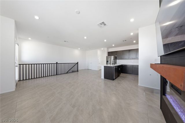 8038 Roughcut Avenue, Las Vegas, NV 89113