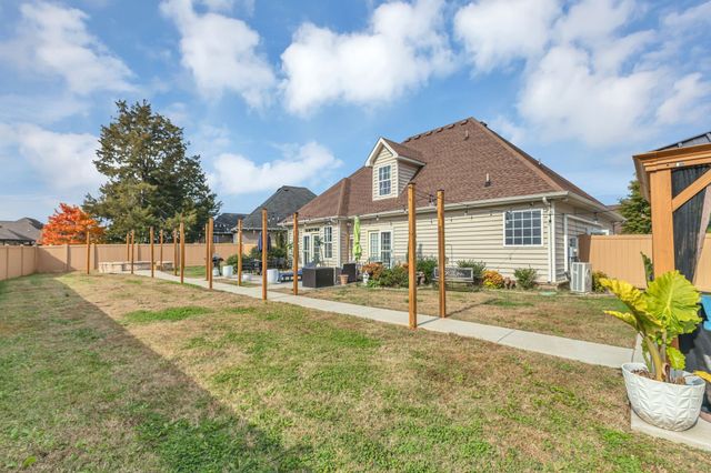 1726 Splash Pl, Murfreesboro, TN 37130