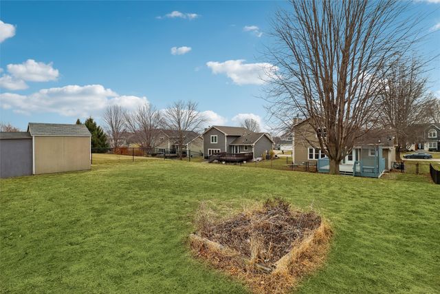 4875 Ashley Park Drive, West Des Moines, IA 50265