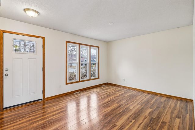 4875 Ashley Park Drive, West Des Moines, IA 50265