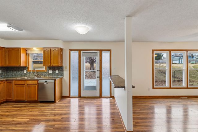 4875 Ashley Park Drive, West Des Moines, IA 50265