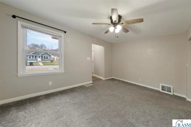 314 W 10th Street, Mankato, MN 56001