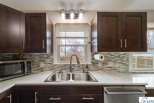 314 W 10th Street, Mankato, MN 56001