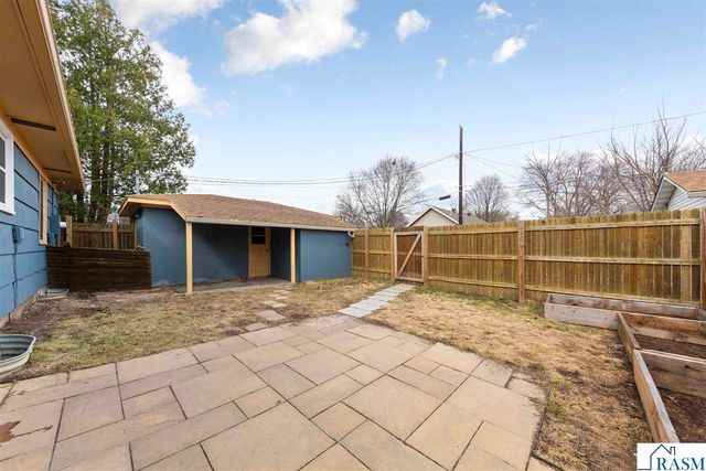 314 W 10th Street, Mankato, MN 56001