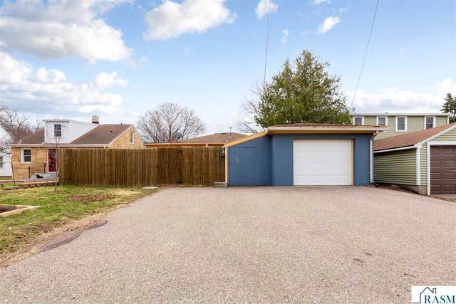 314 W 10th Street, Mankato, MN 56001