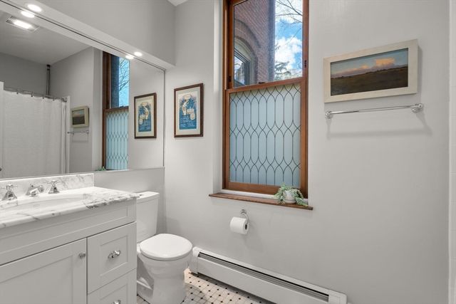 101 Summit Ave D, Brookline, MA 02446