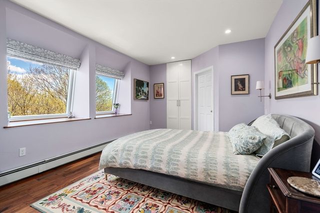 101 Summit Ave D, Brookline, MA 02446