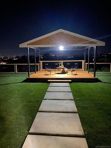 327 Sunswept Street, San Diego, CA 92114