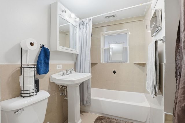1831 S 58th Court, Cicero, IL 60804