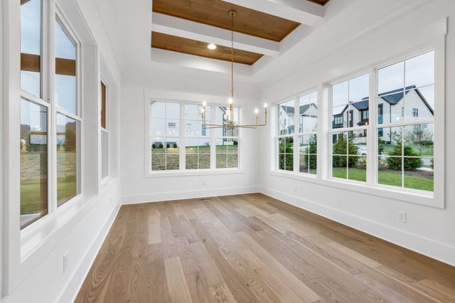 3245 Arundel Ln, Thompsons Station, TN 37179