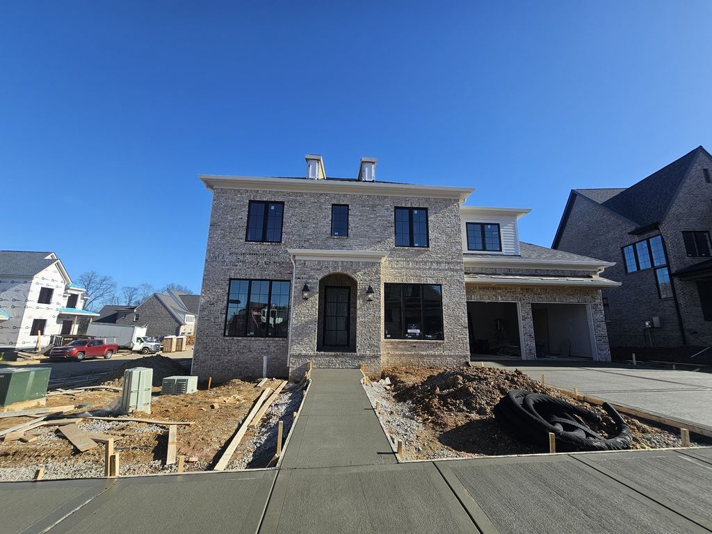 3245 Arundel Ln, Thompsons Station, TN 37179