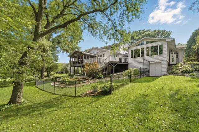 5512 Hillside Court, Edina, MN 55439