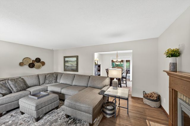 5512 Hillside Court, Edina, MN 55439