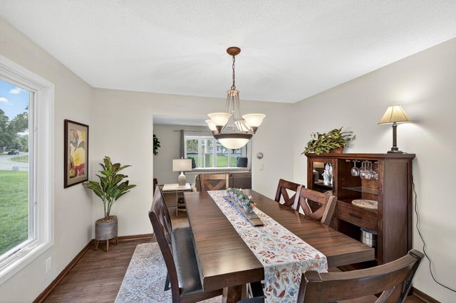 5512 Hillside Court, Edina, MN 55439