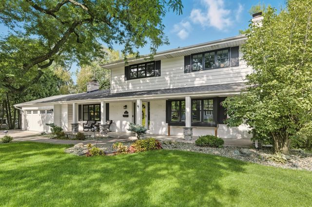 5512 Hillside Court, Edina, MN 55439