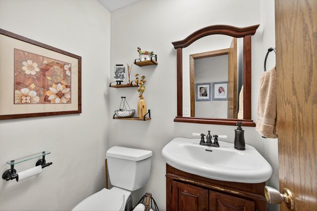 5512 Hillside Court, Edina, MN 55439