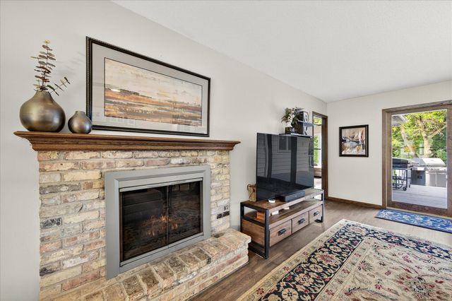 5512 Hillside Court, Edina, MN 55439