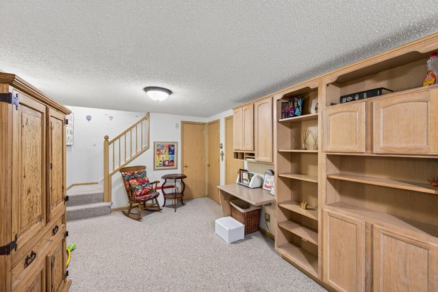 5512 Hillside Court, Edina, MN 55439