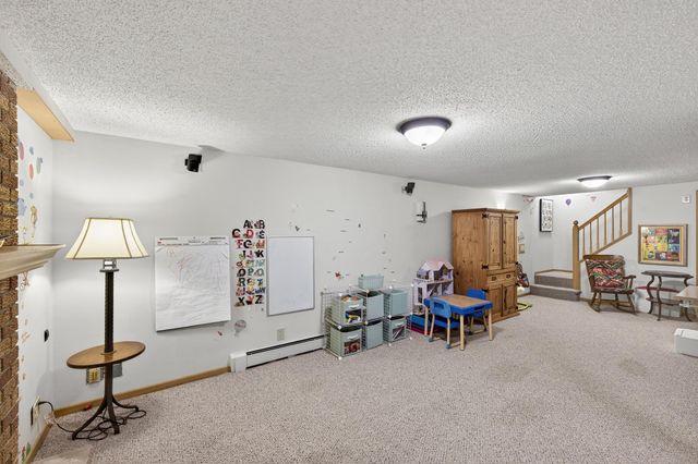 5512 Hillside Court, Edina, MN 55439