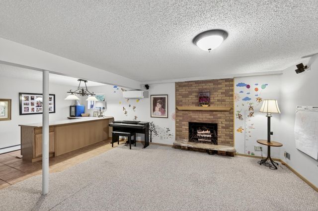 5512 Hillside Court, Edina, MN 55439