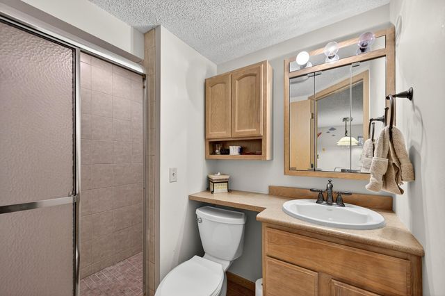 5512 Hillside Court, Edina, MN 55439