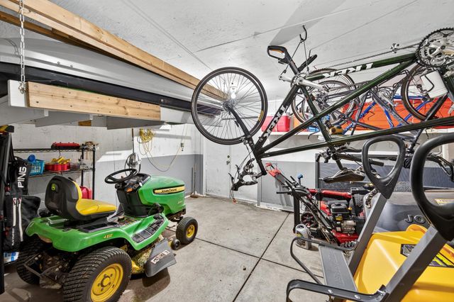 5512 Hillside Court, Edina, MN 55439