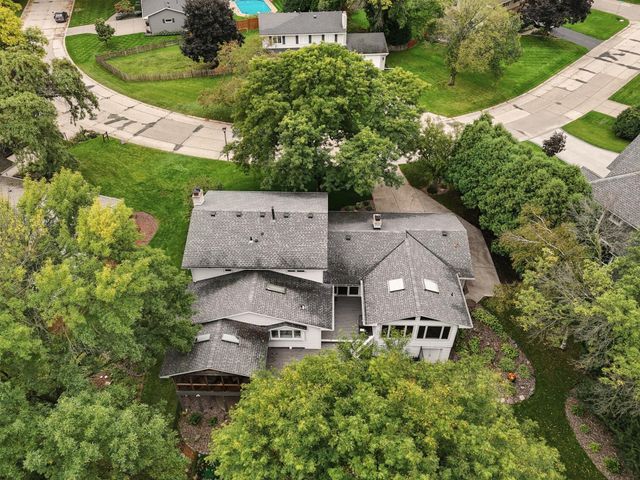 5512 Hillside Court, Edina, MN 55439