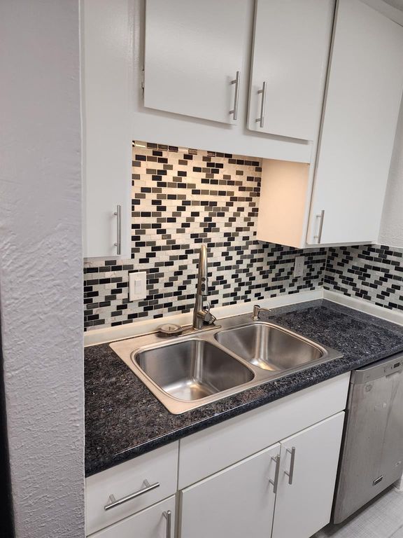 10047 Westpark Drive 50, Houston, TX 77042