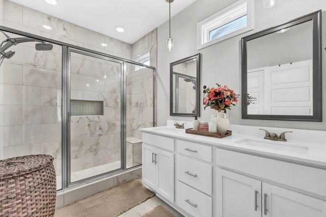 468 Herman Dr, Clarksville, TN 37042