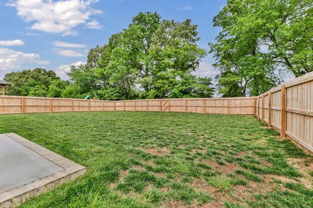 468 Herman Dr, Clarksville, TN 37042