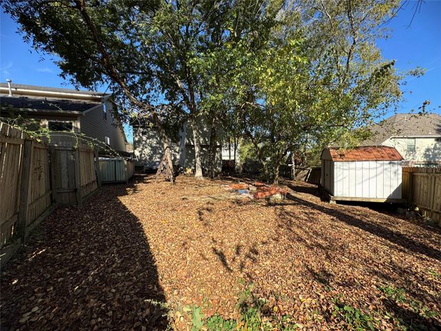 107 Harbour Town Lane, Conroe, TX 77356