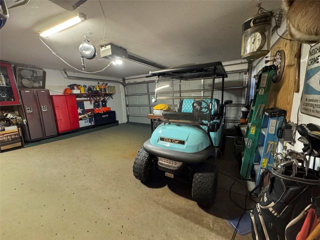 107 Harbour Town Lane, Conroe, TX 77356