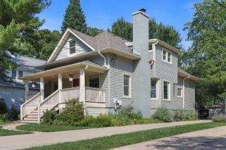943 Forest Avenue, Deerfield, IL 60015