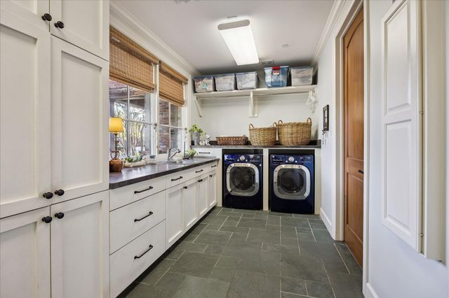 8810 Echo Valley Drive, Spring Valley Village, TX 77055