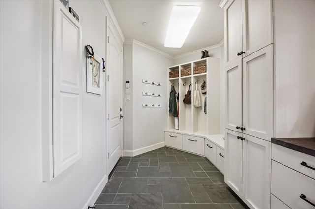 8810 Echo Valley Drive, Spring Valley Village, TX 77055