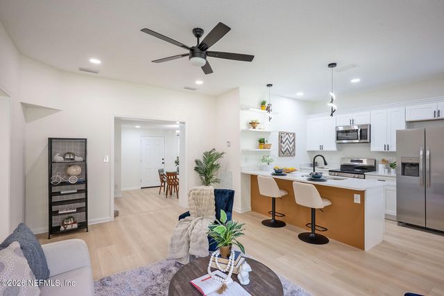 5298 FLORAL BLUFF Court, Jacksonville, FL 32211