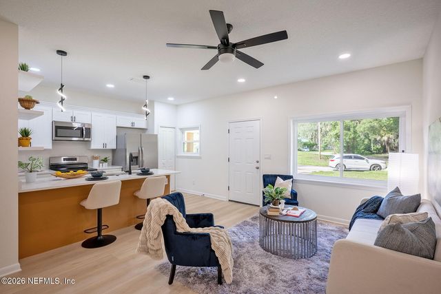5298 FLORAL BLUFF Court, Jacksonville, FL 32211