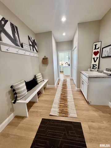 107 SAMUEL Court, Washington, IL 61571