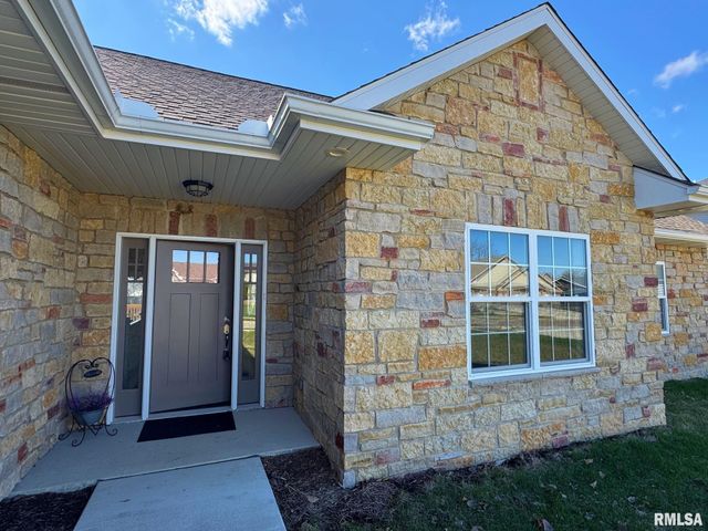 107 SAMUEL Court, Washington, IL 61571