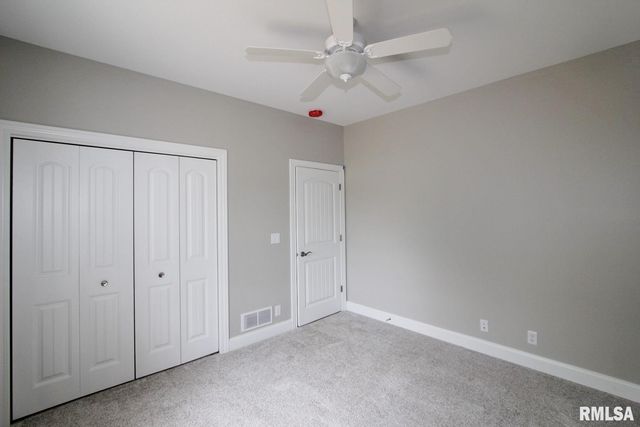 107 SAMUEL Court, Washington, IL 61571