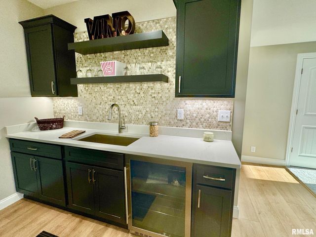 107 SAMUEL Court, Washington, IL 61571