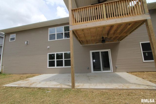 107 SAMUEL Court, Washington, IL 61571