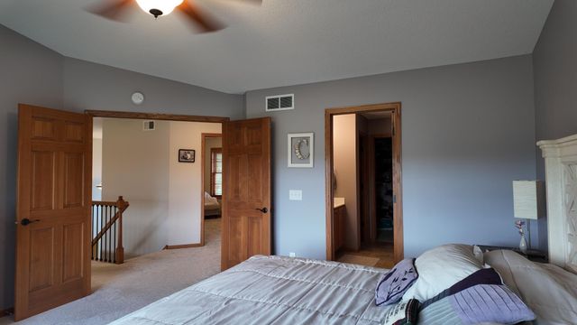18344 Lake Forest Drive, Lakeville, MN 55044