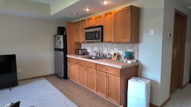 18344 Lake Forest Drive, Lakeville, MN 55044