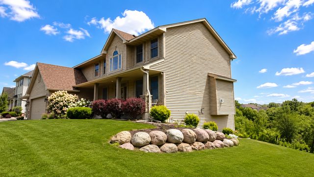 18344 Lake Forest Drive, Lakeville, MN 55044