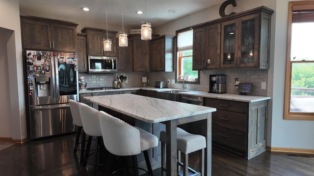 18344 Lake Forest Drive, Lakeville, MN 55044