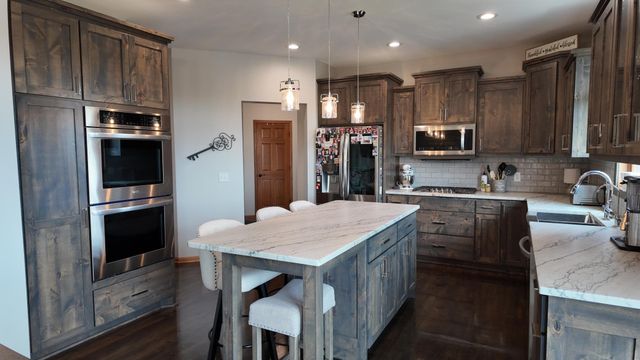 18344 Lake Forest Drive, Lakeville, MN 55044