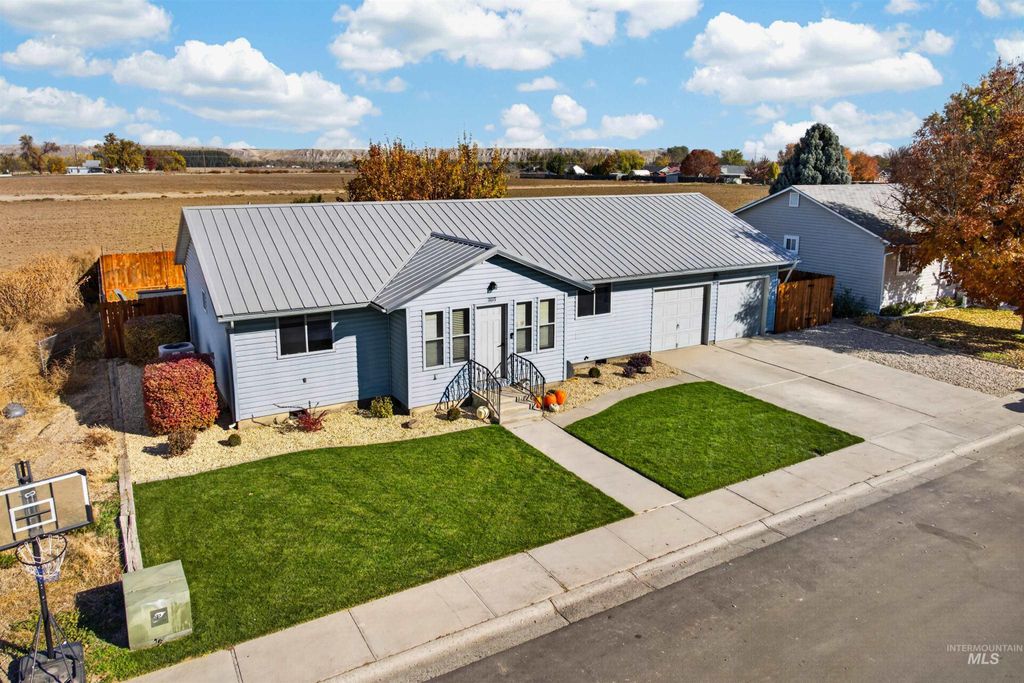 307 Pine St, New Plymouth, ID 83655 photo 2